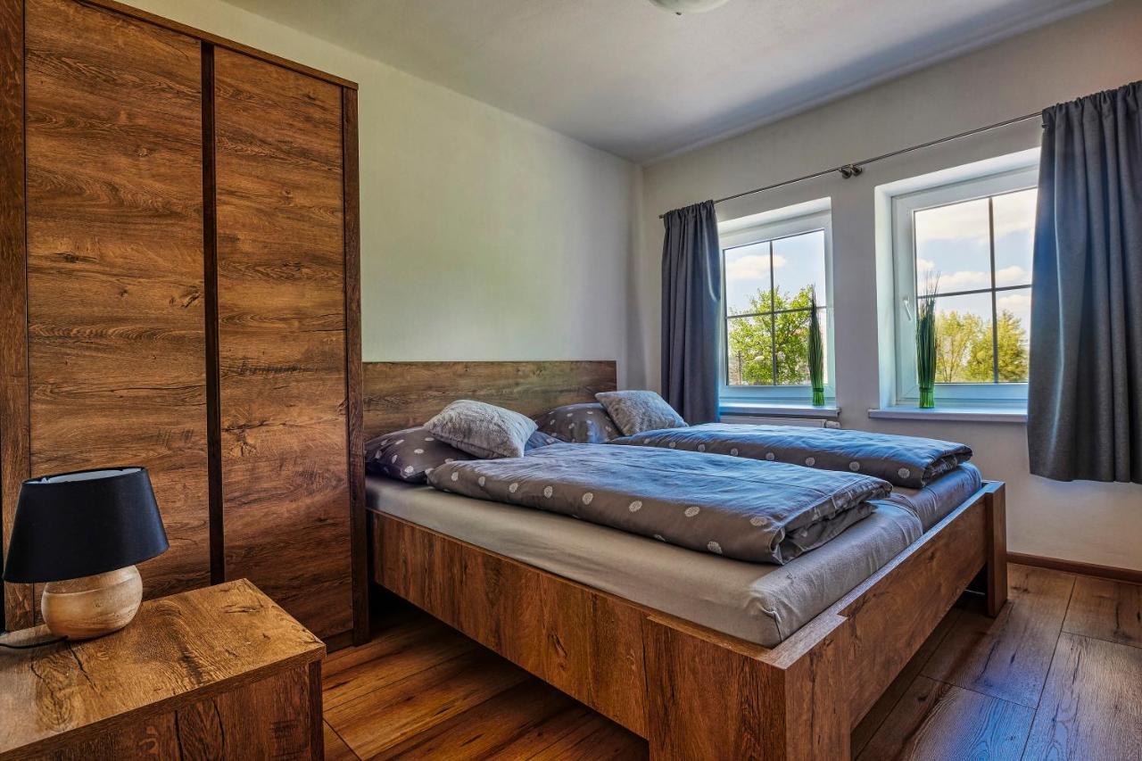 Na Rozcesti Frydlant Hotel Екстериор снимка